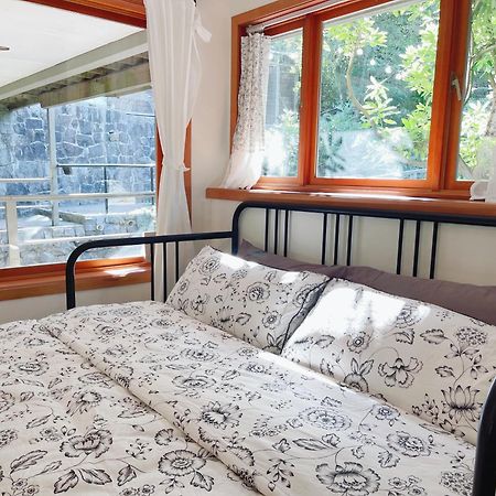 הוילה ווסט ונקובר 66 Creek Garden House מראה חיצוני תמונה